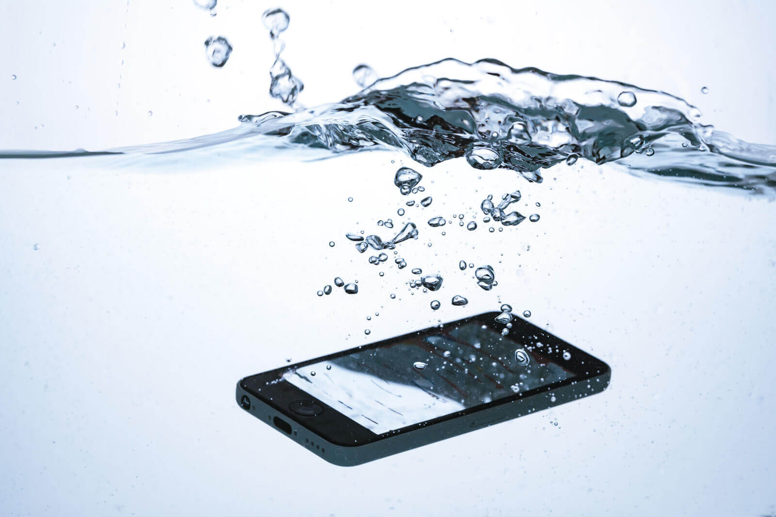 iPhone水没復旧修理
